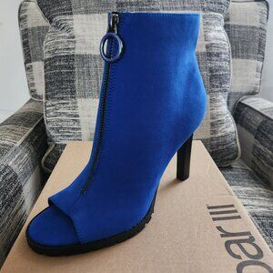 Bar III electric blue heels